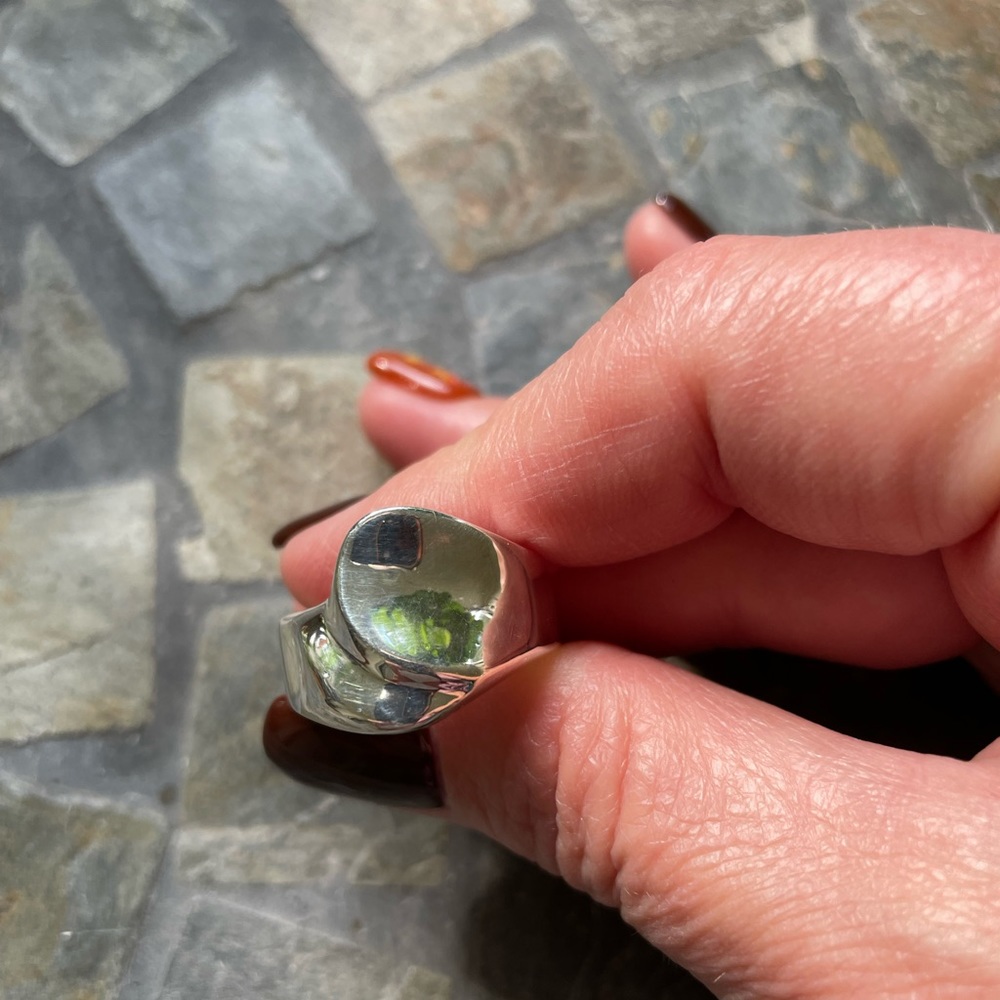 Sterling Silver Ring - Picture 2 of 8